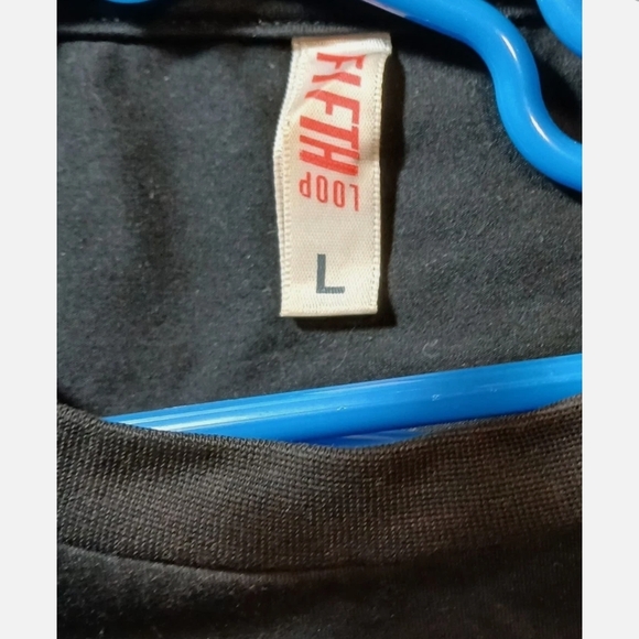 New Fifth Loop Black Shirt with A Wool Embroidered Bear Short Sleeve T-Shirt L - Picture 3 of 5